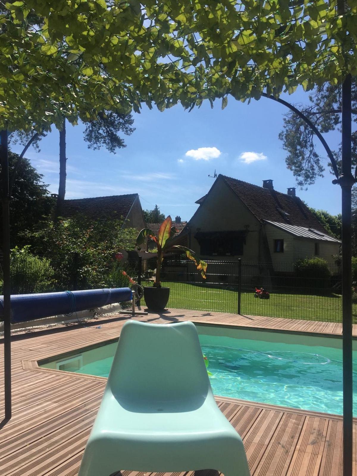 Willa Le Refuge De Valprofonde Villeneuve-sur-Yonne Zewnętrze zdjęcie
